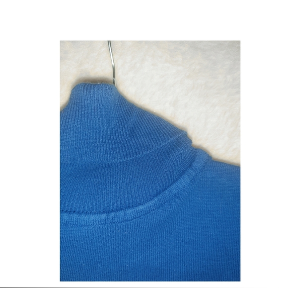 Small blue turtleneck george - Picture 9 of 10